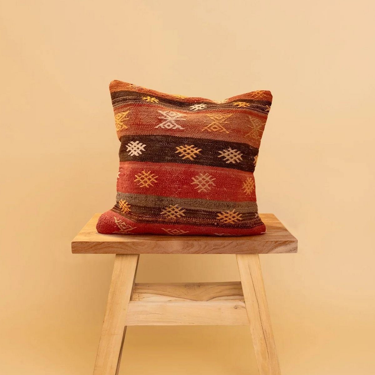 Kilim Cushion Can